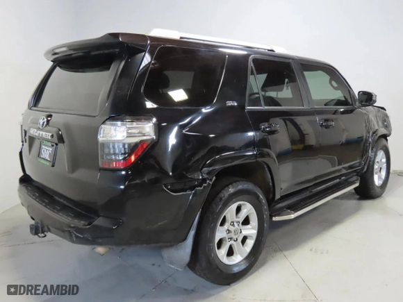 2018 Toyota 4Runner SR5 with VIN JTEZU5JR9J5183226, listed as a Copart auction lot 45338745 with 143,543 mi miles and Clean Title. Bid and sale history available at carsss.com. Image 3.