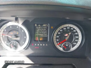2014 Ram 1500 SLT z VIN 1C6RR6GT9ES477819, wystawiony jako IAAI lot #42358824 z przebiegiem 145 044 mil mil oraz . Historia ofert i sprzedaży dostępna na DreamBid. Obrazek 7.