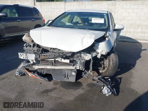 2016 Toyota Prius Four with VIN JTDKARFU4G3525589, listed as a IAAI auction lot 41612929 with 197,114 mi miles. Bid and sale history available at carsss.com. Image 11.