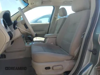 2006 Ford Freestyle SE z VIN 1FMZK01126GA50998, wystawiony jako Copart lot #58697065 z przebiegiem 203 698 mil mil oraz Czysty tytuł • Clean title. Historia ofert i sprzedaży dostępna na DreamBid. Obrazek 7.