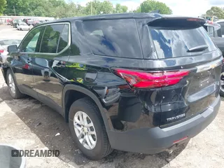 2023 Chevrolet Traverse LS z VIN 1GNERFKW9PJ319344, wystawiony jako IAAI lot #42181237 z przebiegiem 33 760 mil mil oraz . Historia ofert i sprzedaży dostępna na DreamBid. Obrazek 3.