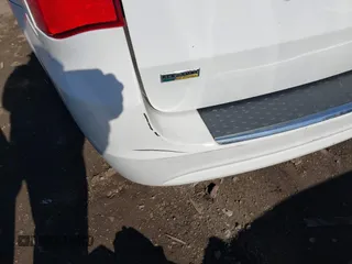 2013 Chrysler Town & Country Touring z VIN 2C4RC1BG4DR583845, wystawiony jako IAAI lot #42222236 z przebiegiem 178 875 mil mil oraz . Historia ofert i sprzedaży dostępna na DreamBid. Obrazek 6.
