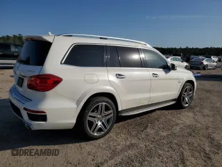 2015 Mercedes-Benz GL-Class GL 63 AMG with VIN 4JGDF7EE3FA585524, listed as a Copart auction lot 74968724 with 99,684 mi miles and Salvage Title. Bid and sale history available at carsss.com. Image 3.