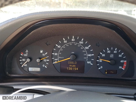 2001 Mercedes-Benz CLK-Class with VIN WDBLJ65G11F172991, listed as a Copart auction lot 82368104 with 138,194 mi miles and Salvage Title. Bid and sale history available at carsss.com. Image 9.