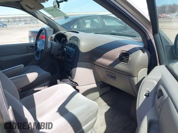 2003 Dodge Grand Caravan with VIN 2D4GP44323R191925, listed as a IAAI auction lot 41798743 with 204,264 mi miles and . Bid and sale history available at DreamBid. Image 5.