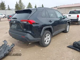2020 Toyota RAV4 XLE with VIN 2T3P1RFV8LC061598, listed as a IAAI auction lot 41850442 with 40,175 mi miles and . Bid and sale history available at DreamBid. Image 4.