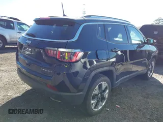 2018 Jeep Compass Limited with VIN 3C4NJDCB1JT397147, listed as a IAAI auction lot 41853649 with 122,672 mi miles. Bid and sale history available at carsss.com. Image 4.