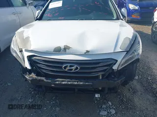 2015 Hyundai Sonata Limited with VIN 5NPE34AF2FH055617, listed as a IAAI auction lot 41977619 with 139,365 mi miles and . Bid and sale history available at carsss.com. Image 6.