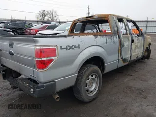 2013 Ford F-150 XL z VIN 1FTFX1EF7DFA69117, wystawiony jako IAAI lot #41453906 z przebiegiem Nie podano mil oraz . Historia ofert i sprzedaży dostępna na DreamBid. Obrazek 4.