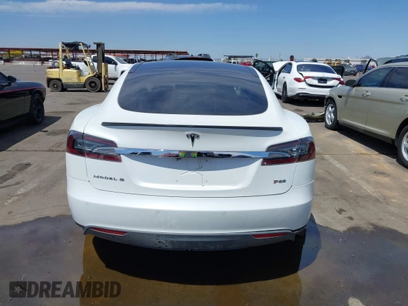 2014 Tesla Model S 60 z VIN 5YJSA1H13EFP33659, wystawiony jako IAAI lot #42101491 z przebiegiem 113 460 mil mil oraz . Historia ofert i sprzedaży dostępna na DreamBid. Obrazek 15.