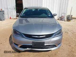 2015 Chrysler 200 Limited with VIN 1C3CCCABXFN621784, listed as a IAAI auction lot 41914473 with 117,313 mi miles. Bid and sale history available at carsss.com. Image 12.