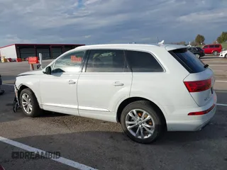 2017 Audi Q7 Premium Plus with VIN WA1LAAF78HD041060, listed as a IAAI auction lot 40892654 with 172,005 mi miles and . Bid and sale history available at DreamBid. Image 14.