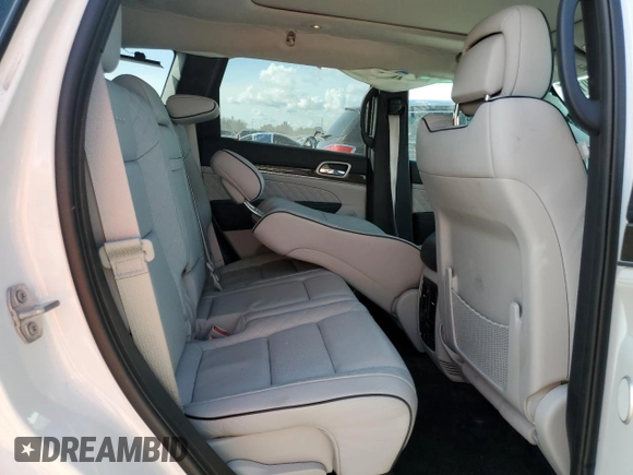 2018 Jeep Grand Cherokee Summit с VIN 1C4RJEJG6JC358829, выставлен на аукционе Copart как лот 85957014 с пробегом 76 084 миль миль и Списание • Salvage title. История ставок и продаж доступна на DreamBid. Изображение 12.