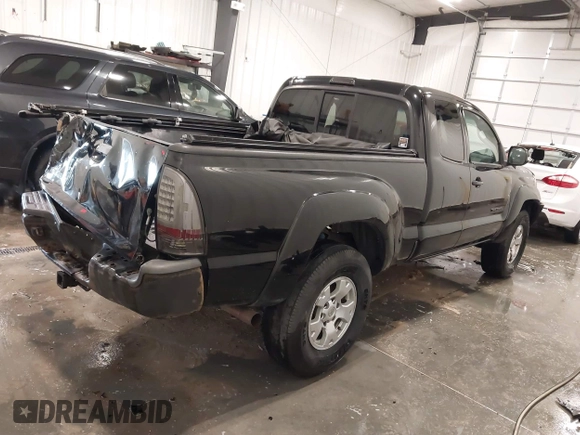 2013 Toyota Tacoma with VIN 5TFUU4EN4DX076111, listed as a IAAI auction lot 42068015 with 152,837 mi miles and . Bid and sale history available at DreamBid. Image 4.