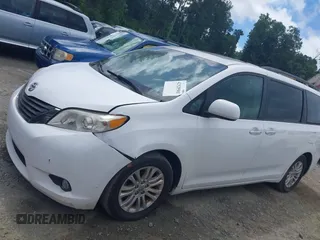 2012 Toyota Sienna XLE AAS с VIN 5TDYK3DC8CS177335, выставлен на аукционе IAAI как лот 42529501 с пробегом 215 170 миль миль и . История ставок и продаж доступна на DreamBid. Изображение 14.