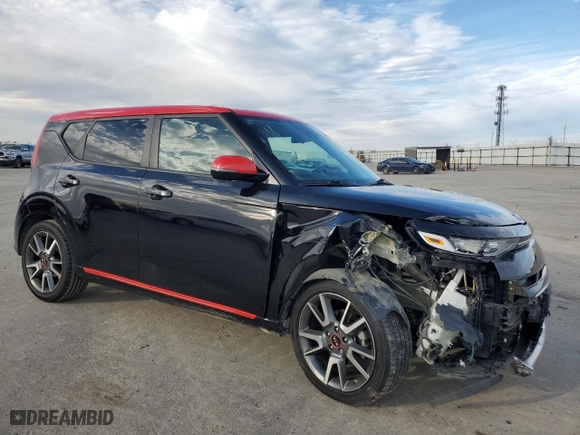 2020 Kia Soul GT-Line with VIN KNDJ63AU0L7024588, listed as a Copart auction lot 46862585 with 44,305 mi miles and Salvage Title. Bid and sale history available at carsss.com. Image 4.