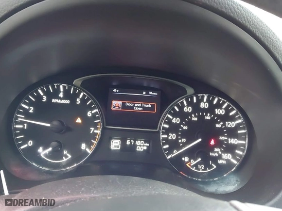 2015 Nissan Altima 2.5 S with VIN 1N4AL3AP9FC572092, listed as a IAAI auction lot 40840767 with 67,180 mi miles. Bid and sale history available at carsss.com. Image 7.