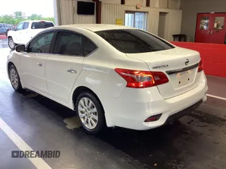 2019 Nissan Sentra SR with VIN 3N1AB7AP2KY325098, listed as a IAAI auction lot 42201820 with 102,377 mi miles. Bid and sale history available at carsss.com. Image 1.