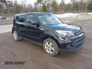 2018 Kia Soul with VIN KNDJN2A25J7570828, listed as a IAAI auction lot 41736114 with 121,290 mi miles. Bid and sale history available at carsss.com. Image 1.