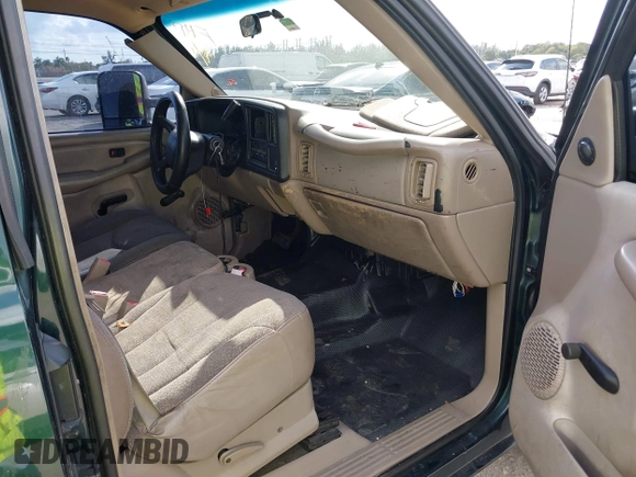 2001 Chevrolet Silverado 1500 LS with VIN 1GCEC19V51E312577, listed as a IAAI auction lot 41497378 with 205,873 mi miles and . Bid and sale history available at DreamBid. Image 5.