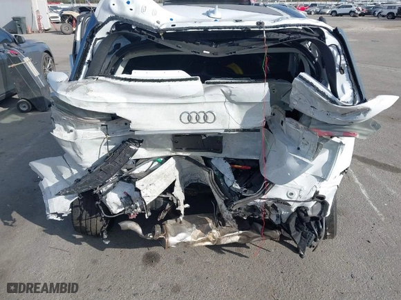 2022 Audi Q5 S line Premium with VIN WA1GAAFY3N2101201, listed as a IAAI auction lot 41263245 with 28,361 mi miles. Bid and sale history available at carsss.com. Image 6.