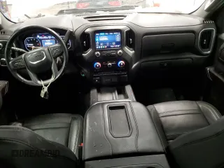 2022 GMC Sierra 1500 Limited Denali with VIN 1GTU9FEL9NZ109279, listed as a Copart auction lot 43402045 with 33,898 mi miles and Salvage Title. Bid and sale history available at carsss.com. Image 8.