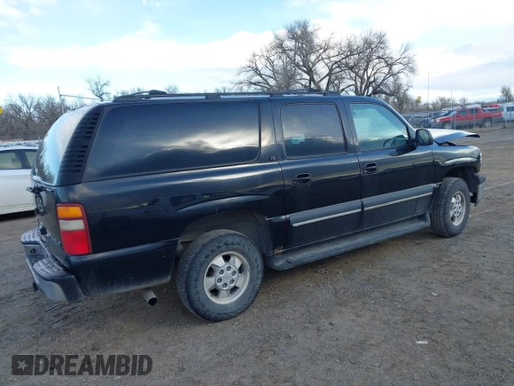 2002 Chevrolet Suburban LT with VIN 3GNFK16Z92G251346, listed as a IAAI auction lot 41966201 with 362,492 mi miles. Bid and sale history available at carsss.com. Image 4.