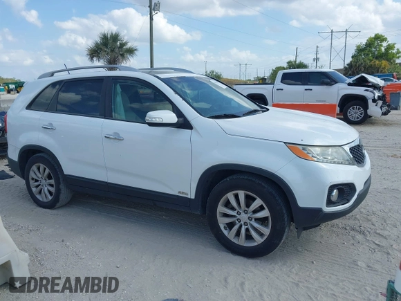 2011 Kia Sorento EX with VIN 5XYKUDA22BG008845, listed as a IAAI auction lot 41911107 with 207,362 mi miles. Bid and sale history available at carsss.com. Image 13.