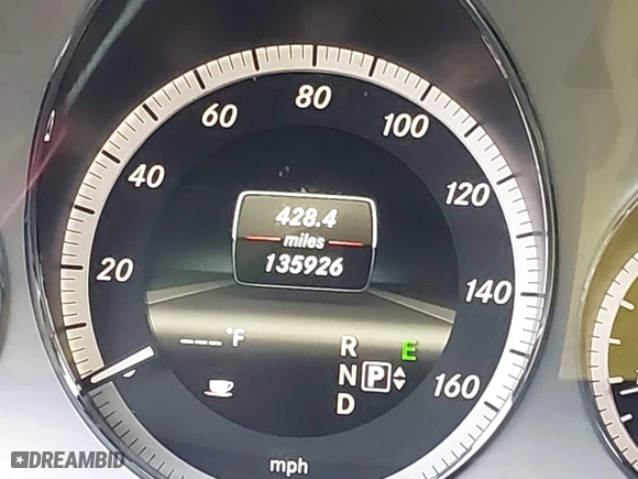 2013 Mercedes-Benz E-Class E 350 Luxury with VIN WDDHF8JB1DA720607, listed as a IAAI auction lot 41514018 with 135,926 mi miles. Bid and sale history available at carsss.com. Image 15.