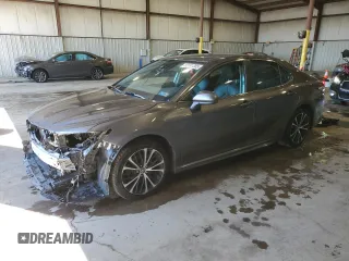 2020 Toyota Camry SE z VIN 4T1G11AK2LU336419, wystawiony jako Copart lot #52091385 z przebiegiem 147 332 mil mil oraz Szkoda całkowita • Salvage title. Historia ofert i sprzedaży dostępna na DreamBid. Obrazek 1.