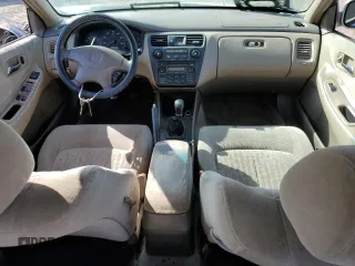 1998 Honda Accord EX z VIN 1HGCG555XWA040830, wystawiony jako Copart lot #74704554 z przebiegiem 253 788 mil mil oraz Szkoda całkowita • Salvage title. Historia ofert i sprzedaży dostępna na DreamBid. Obrazek 8.