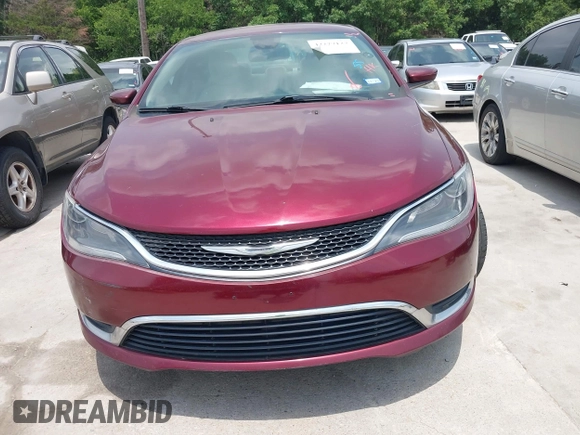 2015 Chrysler 200 Limited z VIN 1C3CCCAB8FN555591, wystawiony jako IAAI lot #42277127 z przebiegiem 145 745 mil mil oraz . Historia ofert i sprzedaży dostępna na DreamBid. Obrazek 6.
