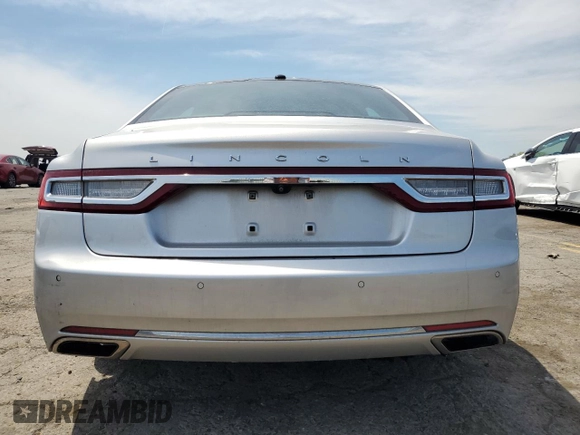 2017 Lincoln Continental Reserve z VIN 1LN6L9RP1H5614507, wystawiony jako Copart lot #56222035 z przebiegiem 87 689 mil mil oraz Szkoda całkowita • Salvage title. Historia ofert i sprzedaży dostępna na DreamBid. Obrazek 6.