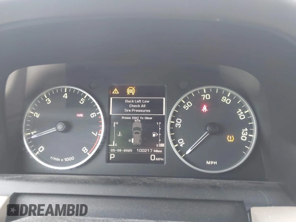 2016 Land Rover LR4 HSE z VIN SALAG2V61GA828886, wystawiony jako IAAI lot #42178599 z przebiegiem 100 217 mil mil oraz . Historia ofert i sprzedaży dostępna na DreamBid. Obrazek 7.