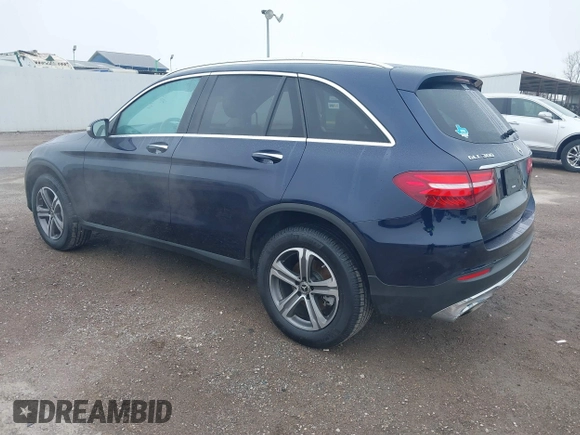 2019 Mercedes-Benz GLC with VIN WDC0G4JB6K1002622, listed as a IAAI auction lot 41647656 with 42,732 mi miles. Bid and sale history available at carsss.com. Image 3.