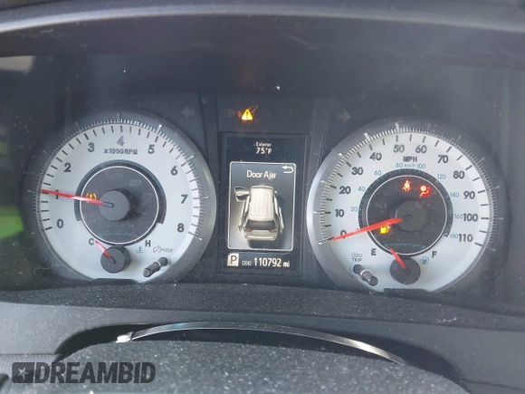 2017 Toyota Sienna SE with VIN 5TDXZ3DC4HS799333, listed as a IAAI auction lot 42424153 with 110,792 mi miles and . Bid and sale history available at DreamBid. Image 7.