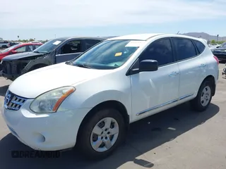 2011 Nissan Rogue SV with VIN JN8AS5MT1BW190511, listed as a IAAI auction lot 42152445 with 153,986 mi miles. Bid and sale history available at carsss.com. Image 17.