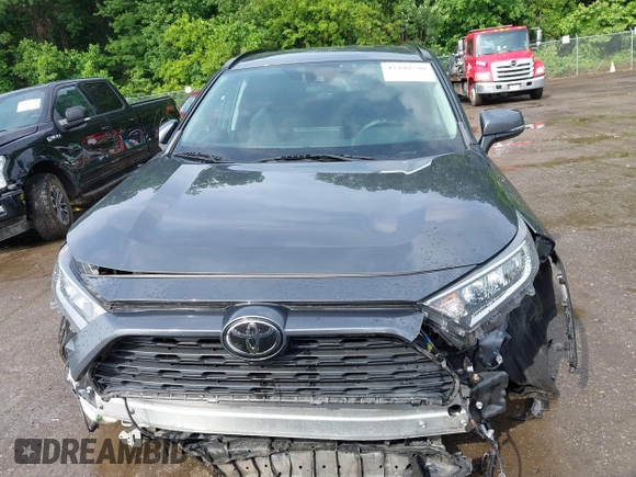 2020 Toyota RAV4 XLE with VIN 2T3W1RFV4LC040257, listed as a IAAI auction lot 42448299 with 77,618 mi miles and . Bid and sale history available at DreamBid. Image 11.