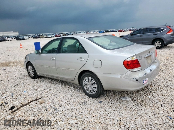 2006 Toyota Camry STD z VIN 4T1BE32K76U689932, wystawiony jako Copart lot #59475865 z przebiegiem 328 346 mil mil oraz Szkoda całkowita • Salvage title. Historia ofert i sprzedaży dostępna na DreamBid. Obrazek 2.