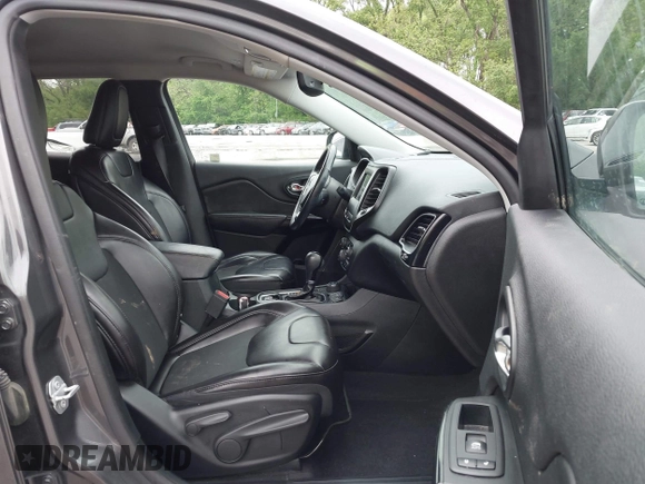 2019 Jeep Cherokee Latitude Plus с VIN 1C4PJMLB2KD328371, выставлен на аукционе IAAI как лот 42143737 с пробегом 98 417 миль миль и . История ставок и продаж доступна на DreamBid. Изображение 5.