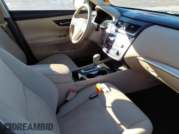2016 Nissan Altima SV with VIN 1N4AL3AP3GC131740, listed as a IAAI auction lot 41630139 with 103,181 mi miles and . Bid and sale history available at DreamBid. Image 5.