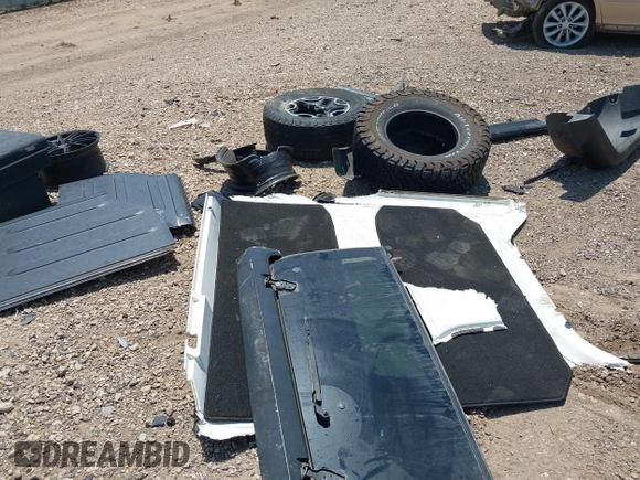 2016 Jeep Wrangler Unlimited Rubicon with VIN 1C4BJWFG7GL274673, listed as a IAAI auction lot 42532134 with 166,661 mi miles and . Bid and sale history available at DreamBid. Image 12.