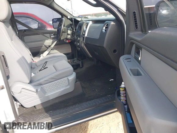 2013 Ford F-150 XL with VIN 1FTFX1CT6DFC49469, listed as a IAAI auction lot 41531391 with 277,141 mi miles. Bid and sale history available at carsss.com. Image 5.
