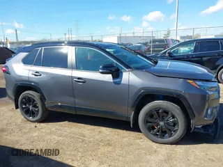 2024 Toyota RAV4 Hybrid XSE with VIN 4T3E6RFV7RU147226, listed as a IAAI auction lot 41858238 with 26,549 mi miles. Bid and sale history available at carsss.com. Image 13.