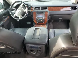 2013 Chevrolet Avalanche LTZ with VIN 3GNTKGE73DG178791, listed as a Copart auction lot 48565755 with 201,029 mi miles and Salvage title. Bid and sale history available at DreamBid. Image 8.