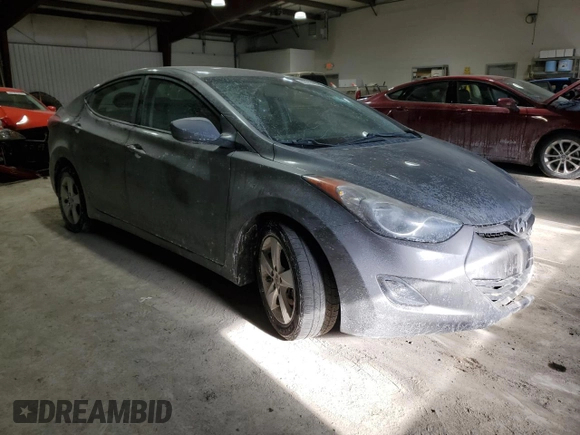 2013 Hyundai Elantra GLS z VIN 5NPDH4AE8DH373470, wystawiony jako Copart lot #42613285 z przebiegiem 208 511 mil mil oraz Szkoda całkowita • Salvage title. Historia ofert i sprzedaży dostępna na DreamBid. Obrazek 4.