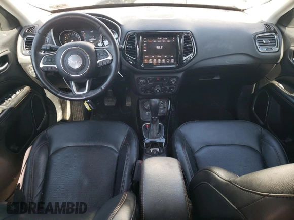 2019 Jeep Compass Limited z VIN 3C4NJDCB6KT854701, wystawiony jako Copart lot #49054285 z przebiegiem 59 770 mil mil oraz Szkoda całkowita • Salvage title. Historia ofert i sprzedaży dostępna na DreamBid. Obrazek 8.