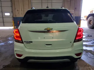 2020 Chevrolet Trax LT with VIN 3GNCJLSB3LL231094, listed as a Copart auction lot 48155605 with 51,574 mi miles and Salvage Title. Bid and sale history available at carsss.com. Image 6.