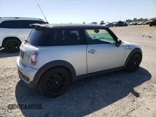 2013 MINI Hardtop S with VIN WMWSV3C50DT477287, listed as a Copart auction lot 56998445 with 238,282 mi miles and Clean Title. Bid and sale history available at DreamBid. Image 3.