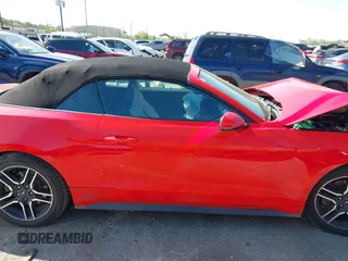 2019 Ford Mustang EcoBoost с VIN 1FATP8UH4K5121164, выставлен на аукционе IAAI как лот 41871025 с пробегом 111 282 миль миль и . История ставок и продаж доступна на DreamBid. Изображение 13.